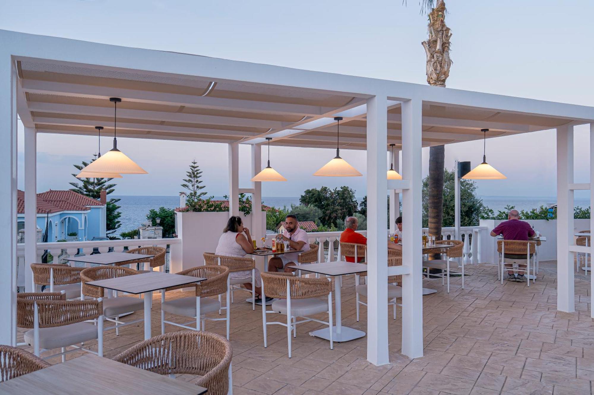 Arkadia Hotel Kypseli Екстериор снимка