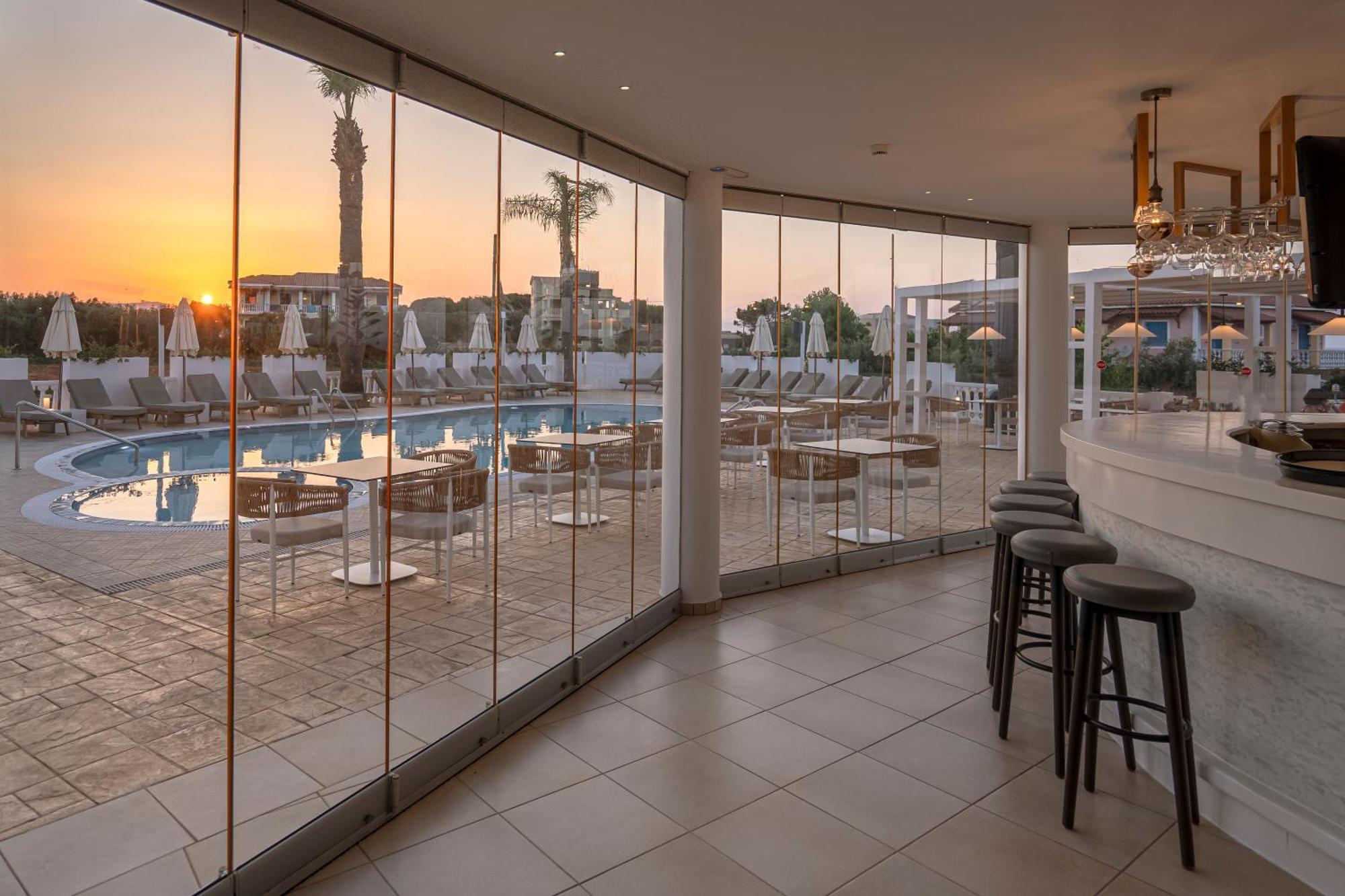 Arkadia Hotel Kypseli Екстериор снимка