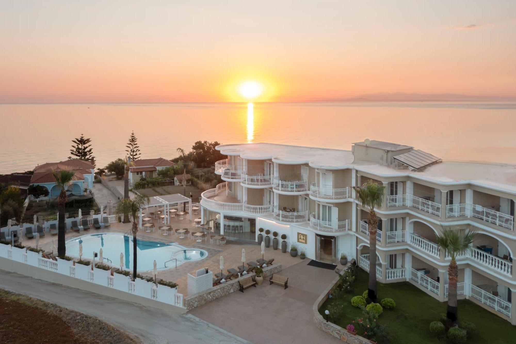 Arkadia Hotel Kypseli Екстериор снимка